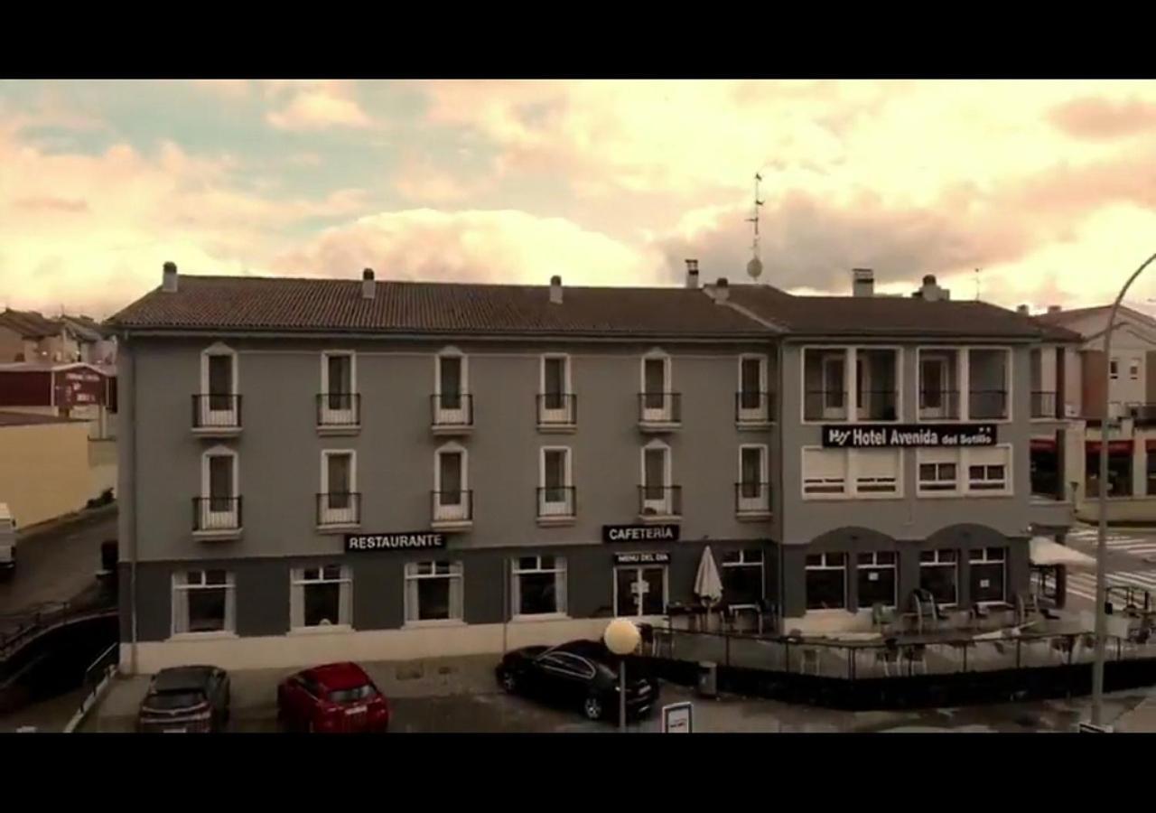 Hotel Avenida Del Sotillo La Lastrilla Zewnętrze zdjęcie