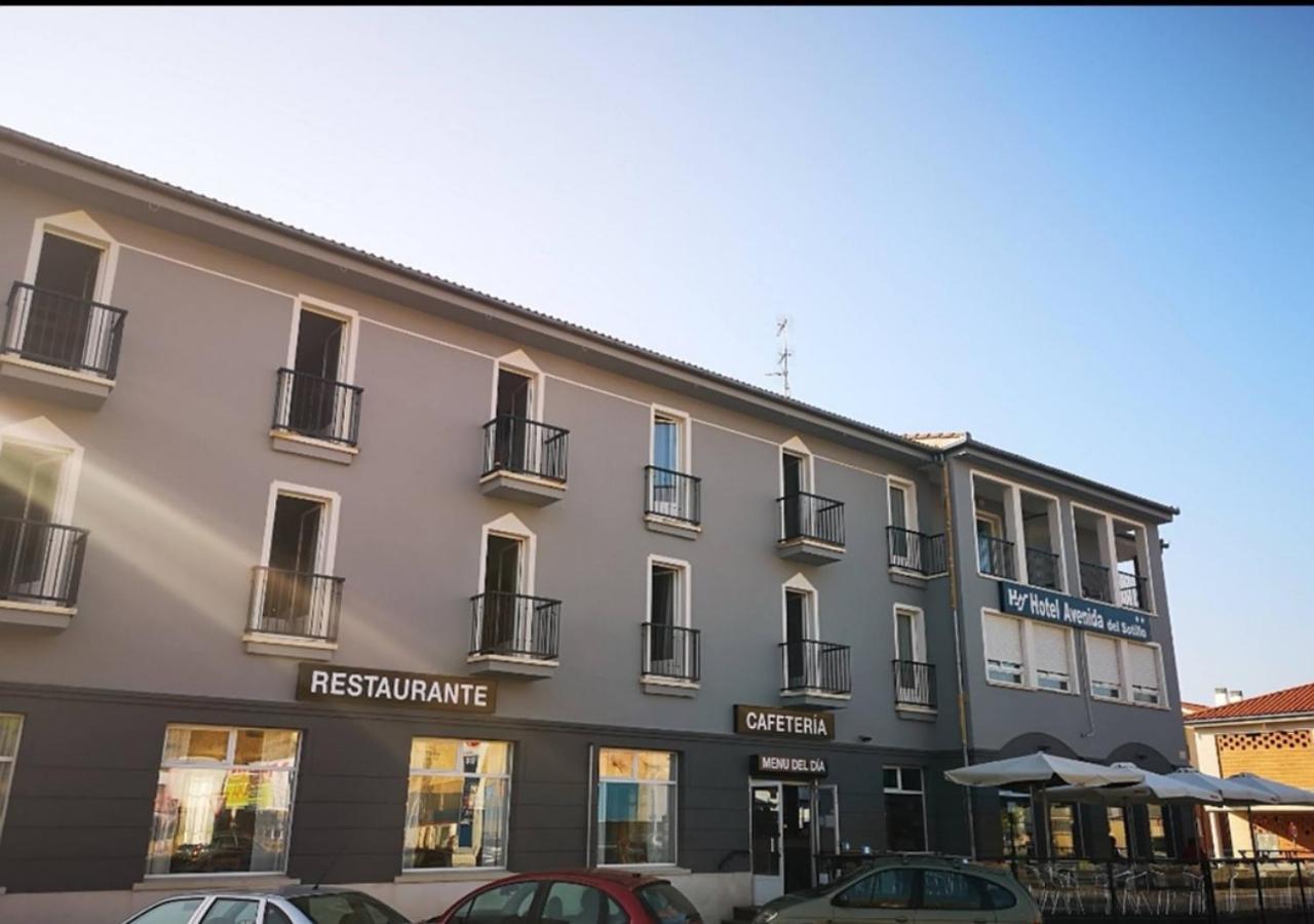 Hotel Avenida Del Sotillo La Lastrilla Zewnętrze zdjęcie