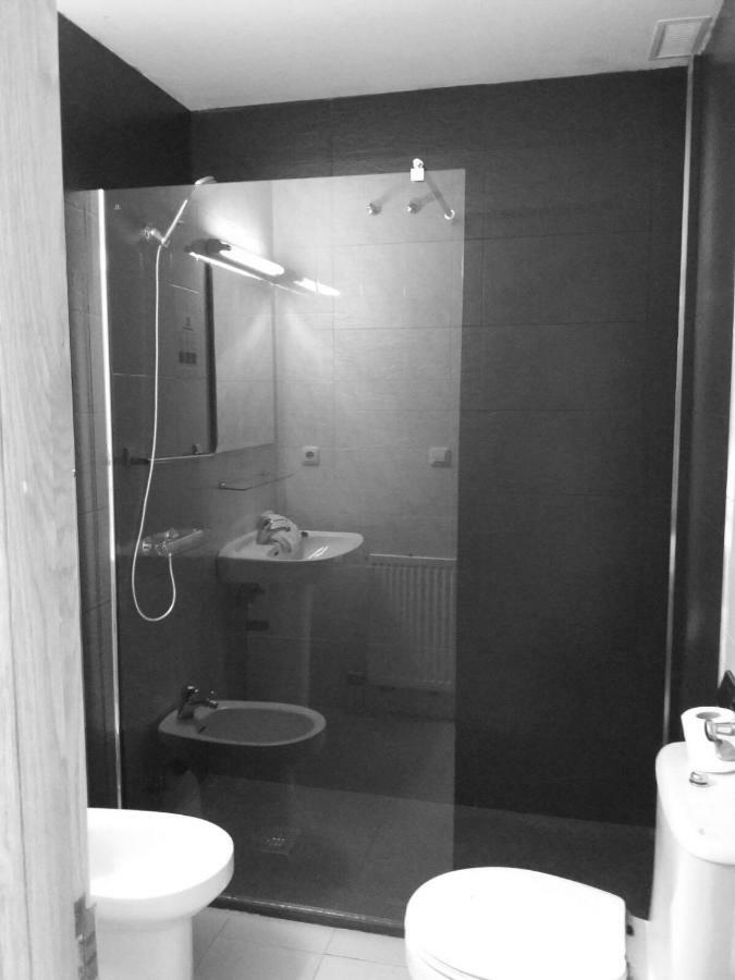 Hotel Avenida Del Sotillo La Lastrilla Zewnętrze zdjęcie
